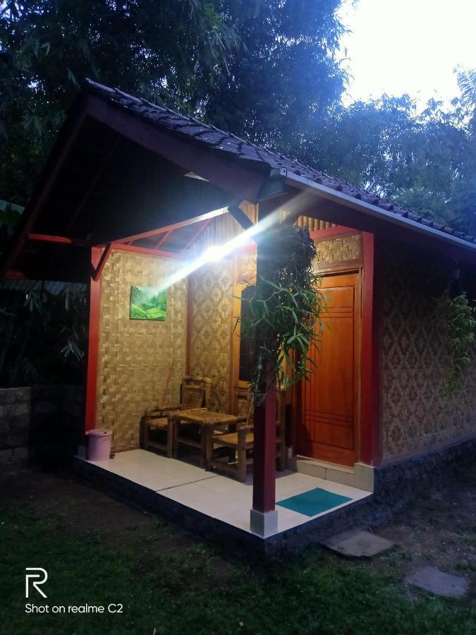 Tereng Wilis Jungle Inn Tetebatu Buitenkant foto