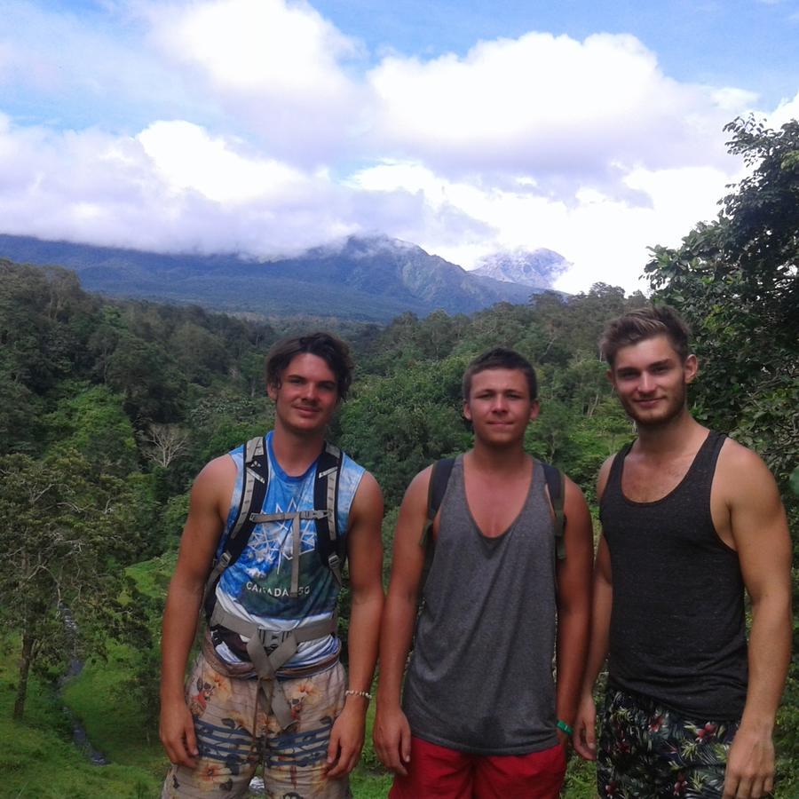 Tereng Wilis Jungle Inn Tetebatu Buitenkant foto